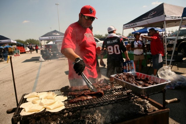 Nfl tailgate party bbq